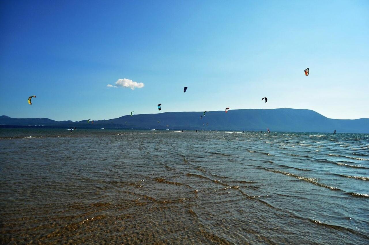 Apartmani More Komarna Dış mekan fotoğraf