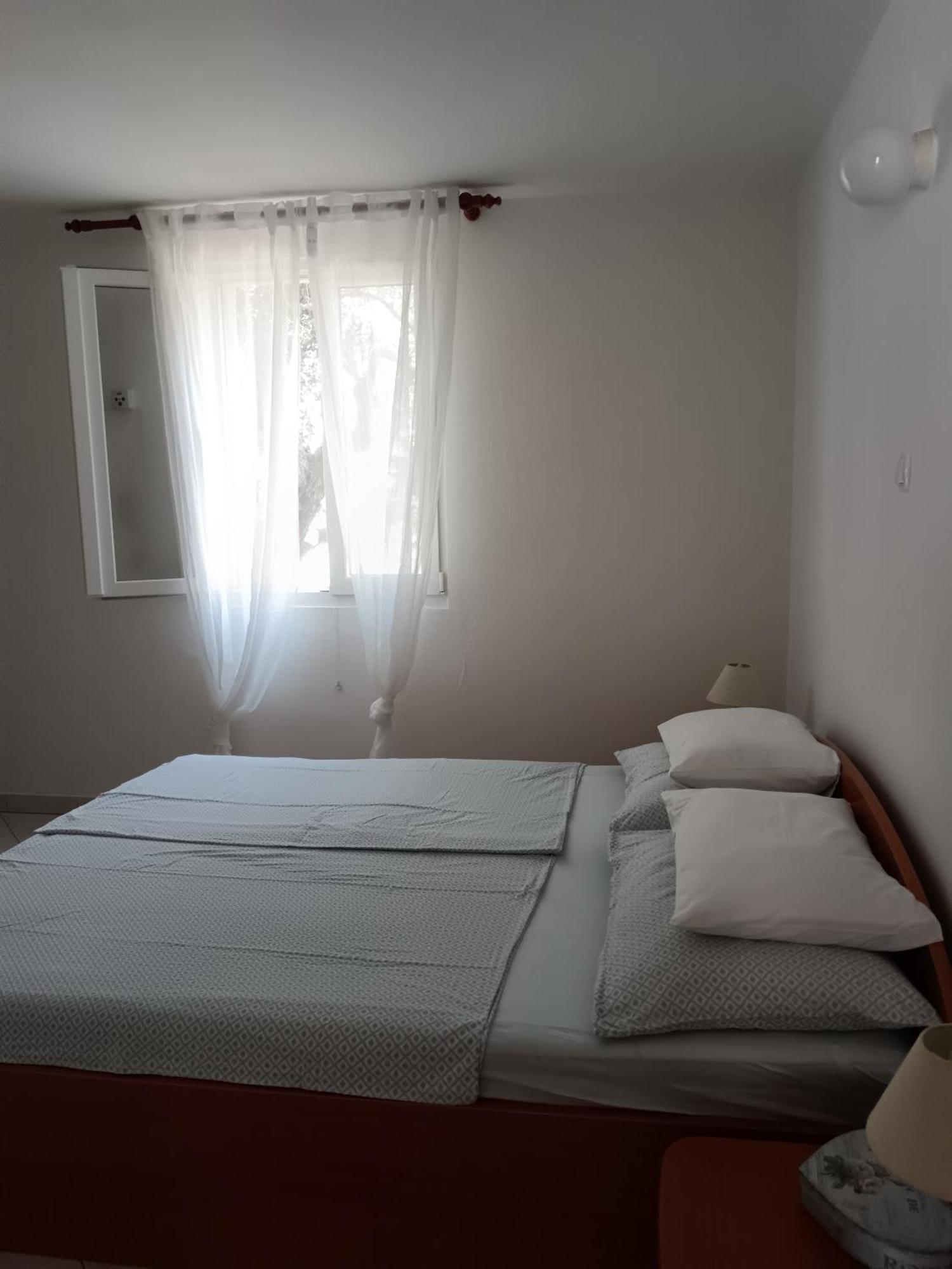 Apartmani More Komarna Dış mekan fotoğraf
