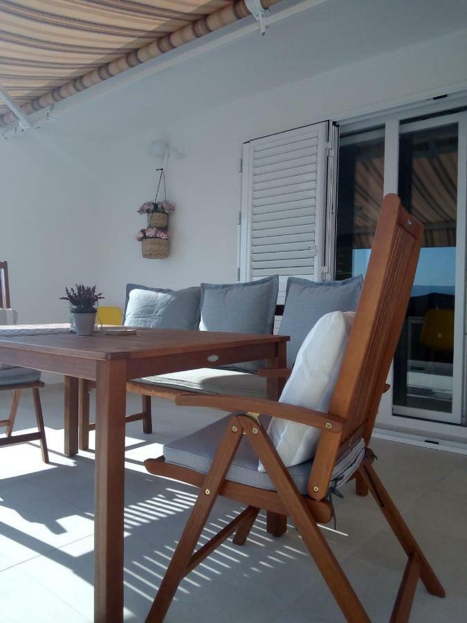 Apartmani More Komarna Dış mekan fotoğraf